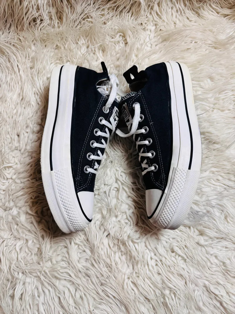 Chuck Taylor | Black & White | Low top | Converse | Platform