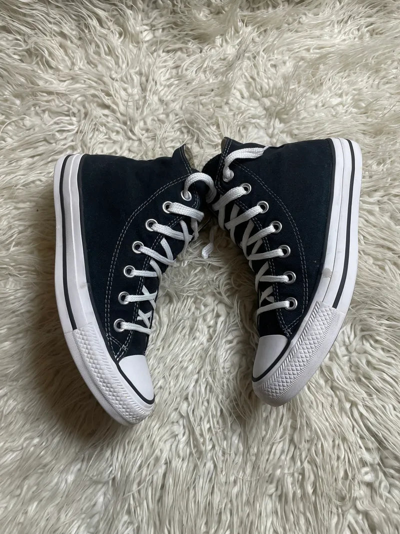 Chuck Taylor | Black & White | High top| Converse