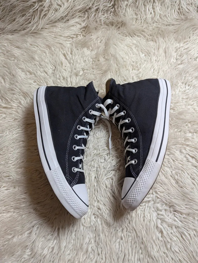 Chuck Taylor | Black & White | High top| Converse