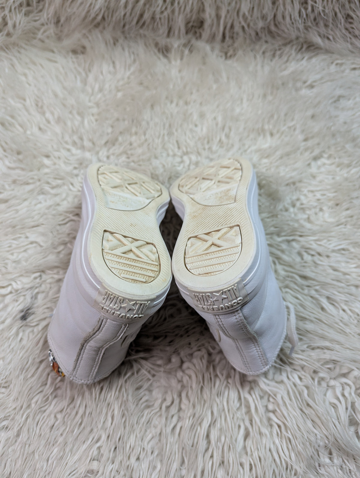 Chuck Taylor |  White | Leather | High top| Converse