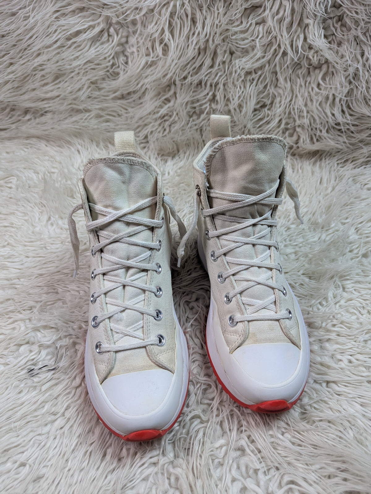 Two-tone chunky lugged platform sneakers