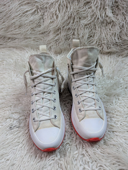 Two-tone chunky lugged platform sneakers