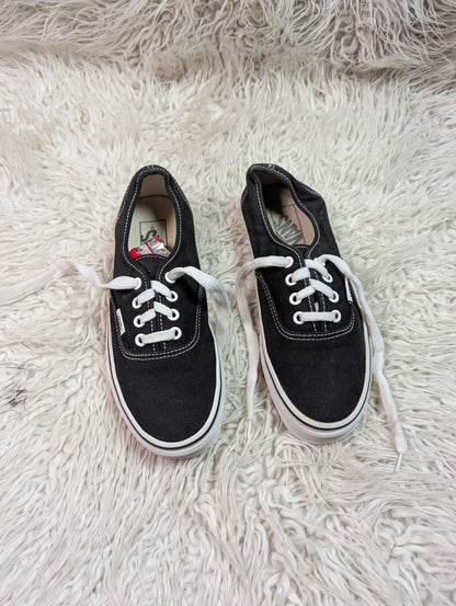 Vans Authentic | Black & White | Lo Top