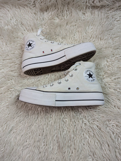 Chuck Taylor | White | High top| Converse | Platforms