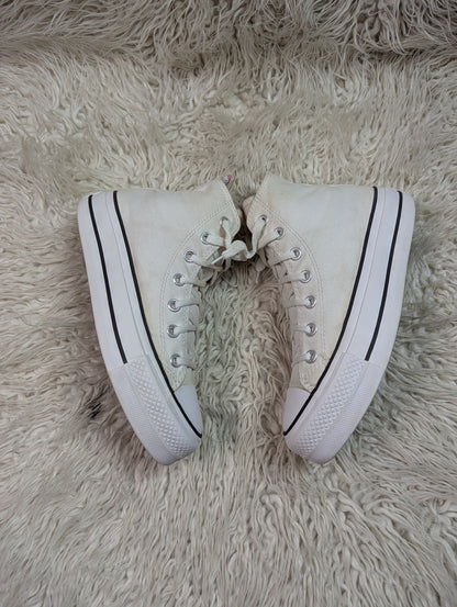 Chuck Taylor | White | High top| Converse | Platforms