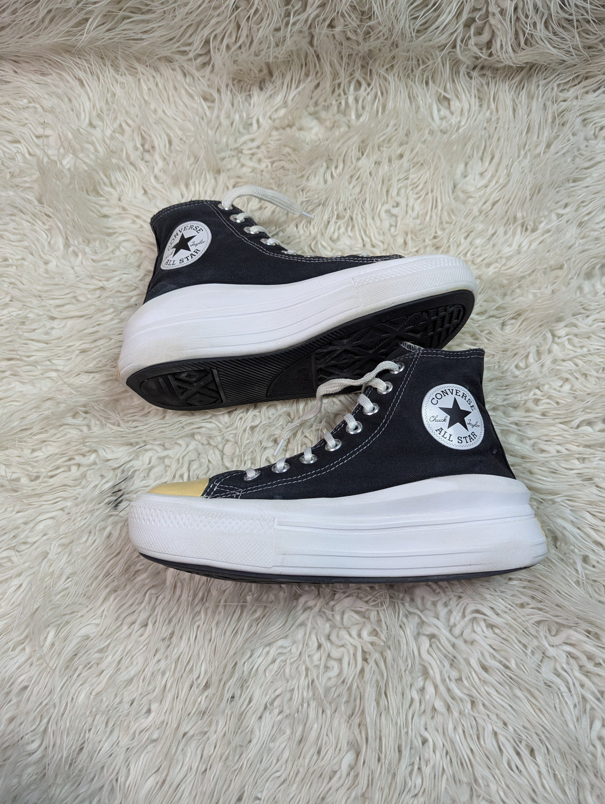 Chuck Taylor | Black & White | High top| Converse | Platforms