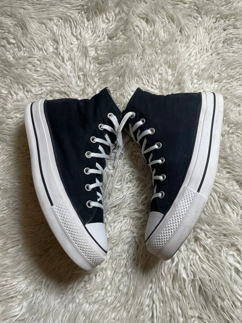 Chuck Taylor | Black & White | High top | Hi Sole