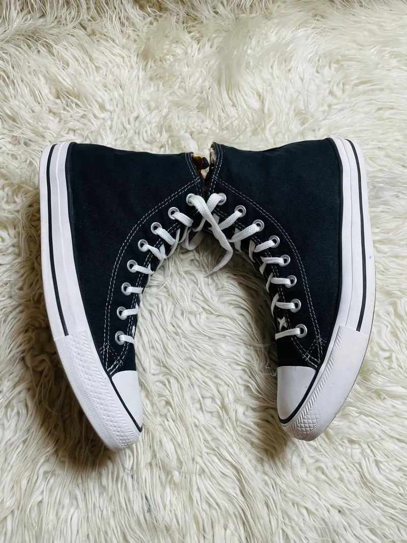 Chuck Taylor | Black & White | High top| Converse