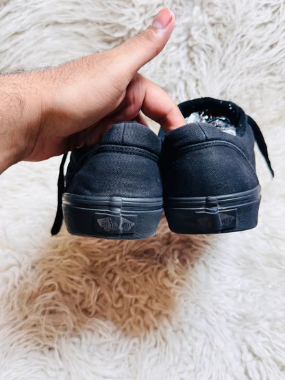Vans | Black | At Wood