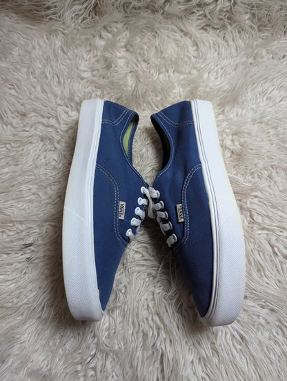 Vans Authentic | Navy Blue & White | Lo Top