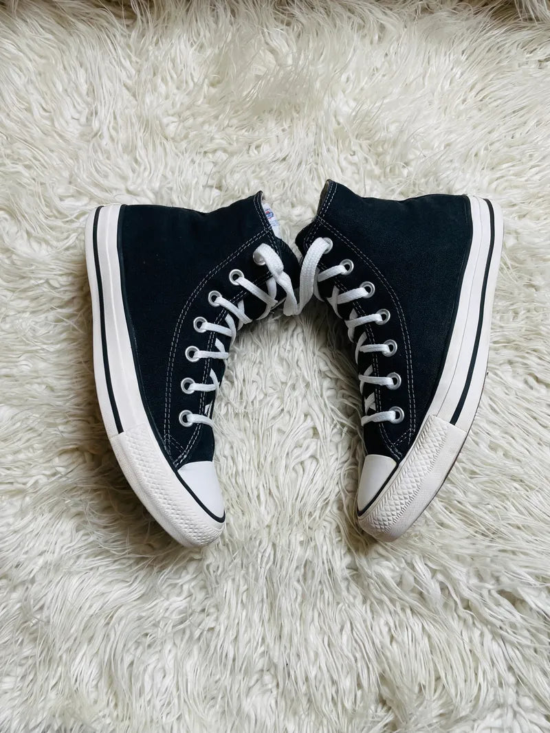 Chuck Taylor | Black & White | High top| Converse