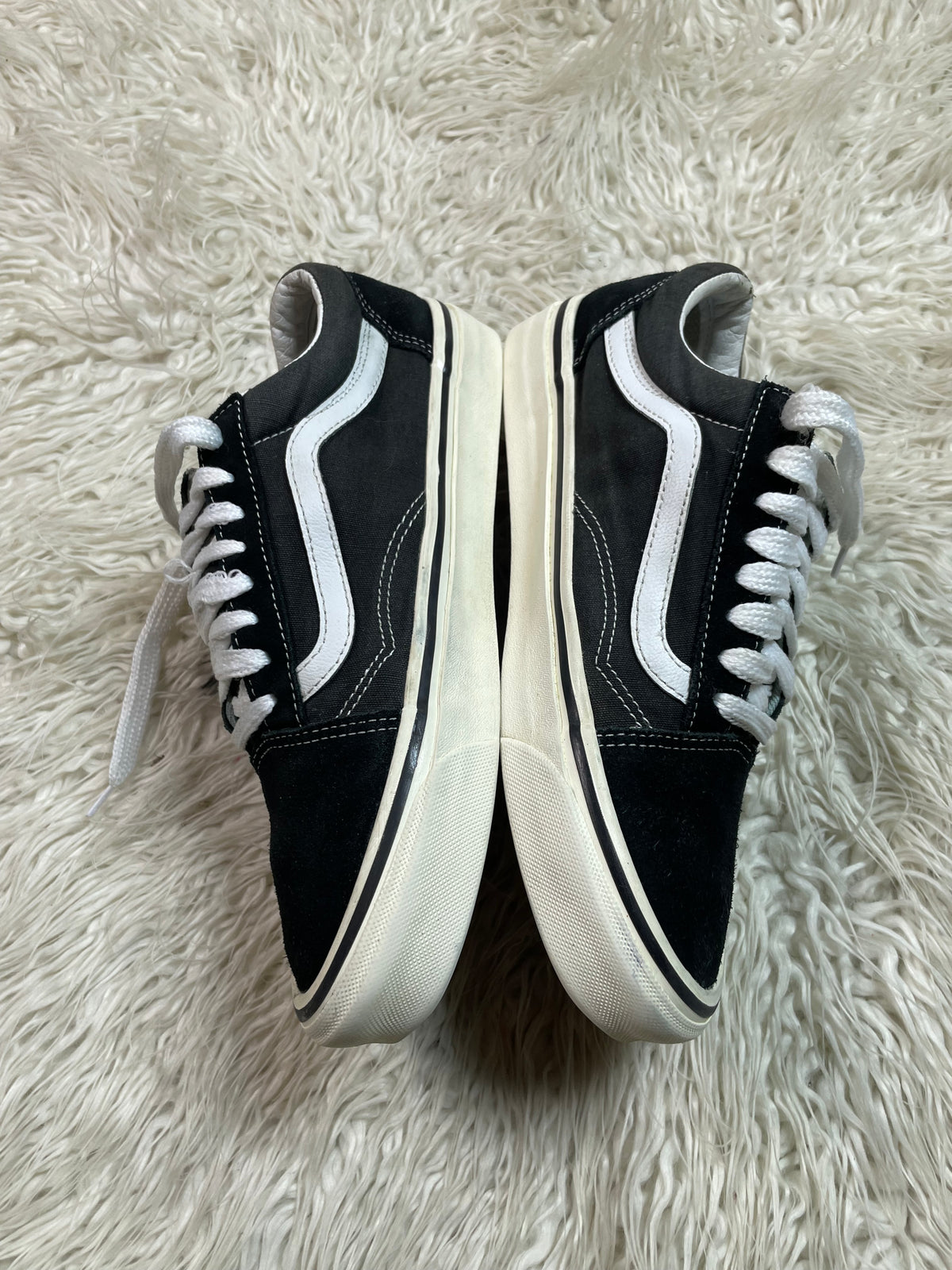 Vans | Black & White | Lo Top | Old Skool