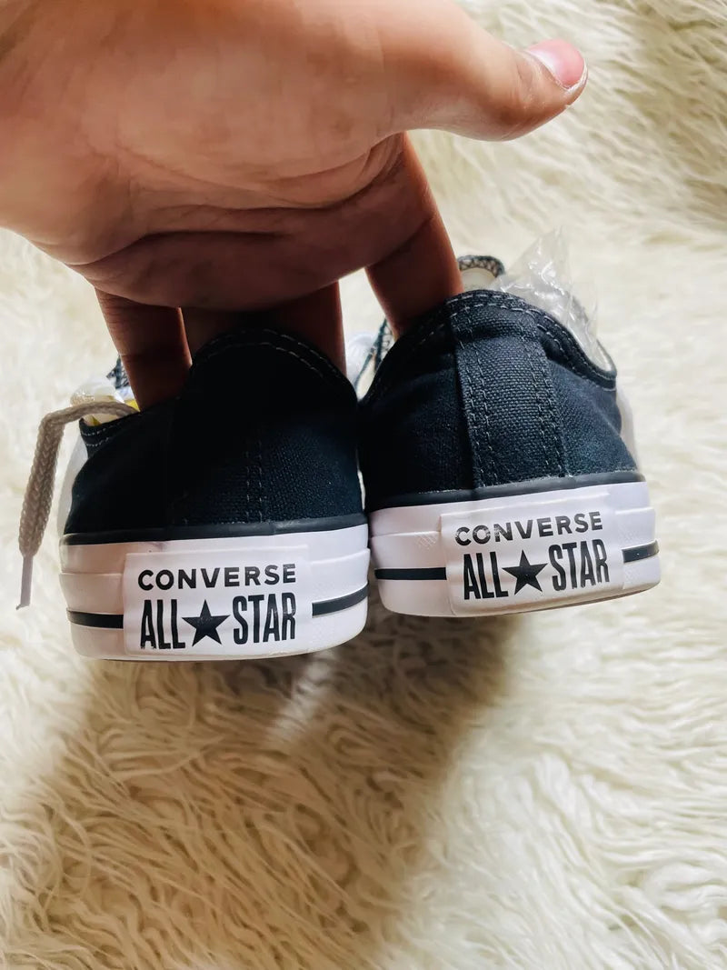 Chuck Taylor | Black & White | Lo top | Converse