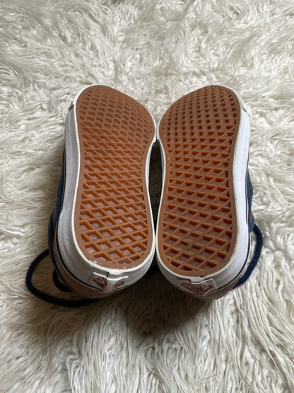Vans | Navy Blue & White | Lo Top | Old Skool