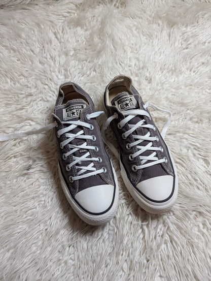 Chuck Taylor | Grey & White | Lo top | Converse