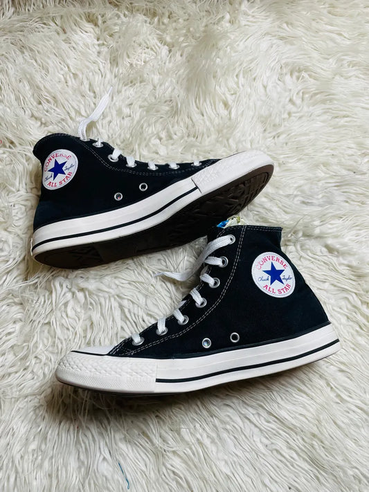 Chuck Taylor | Black & White | High top| Converse
