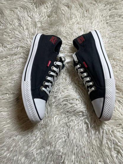 Levi’s | Black & White | Lo Top | Sneakers