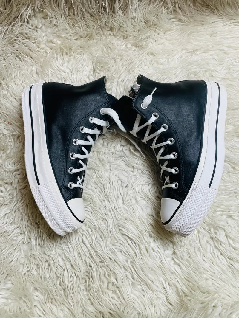 Chuck Taylor | Black & White | Leather | High top | Hi Sole