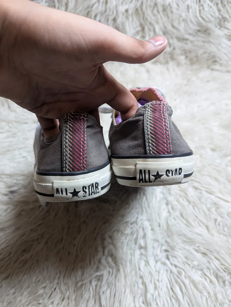 Chuck Taylor | Grey & White | Lo top | Converse