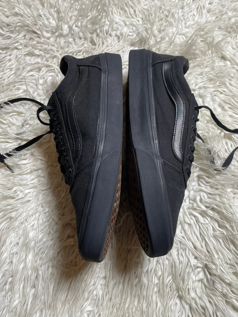 Vans | Black | Lo Top | Old Skool