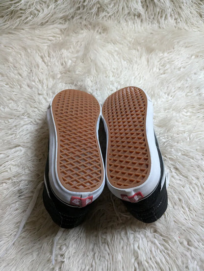 Vans | Black & White | Hi Top | Old Skool