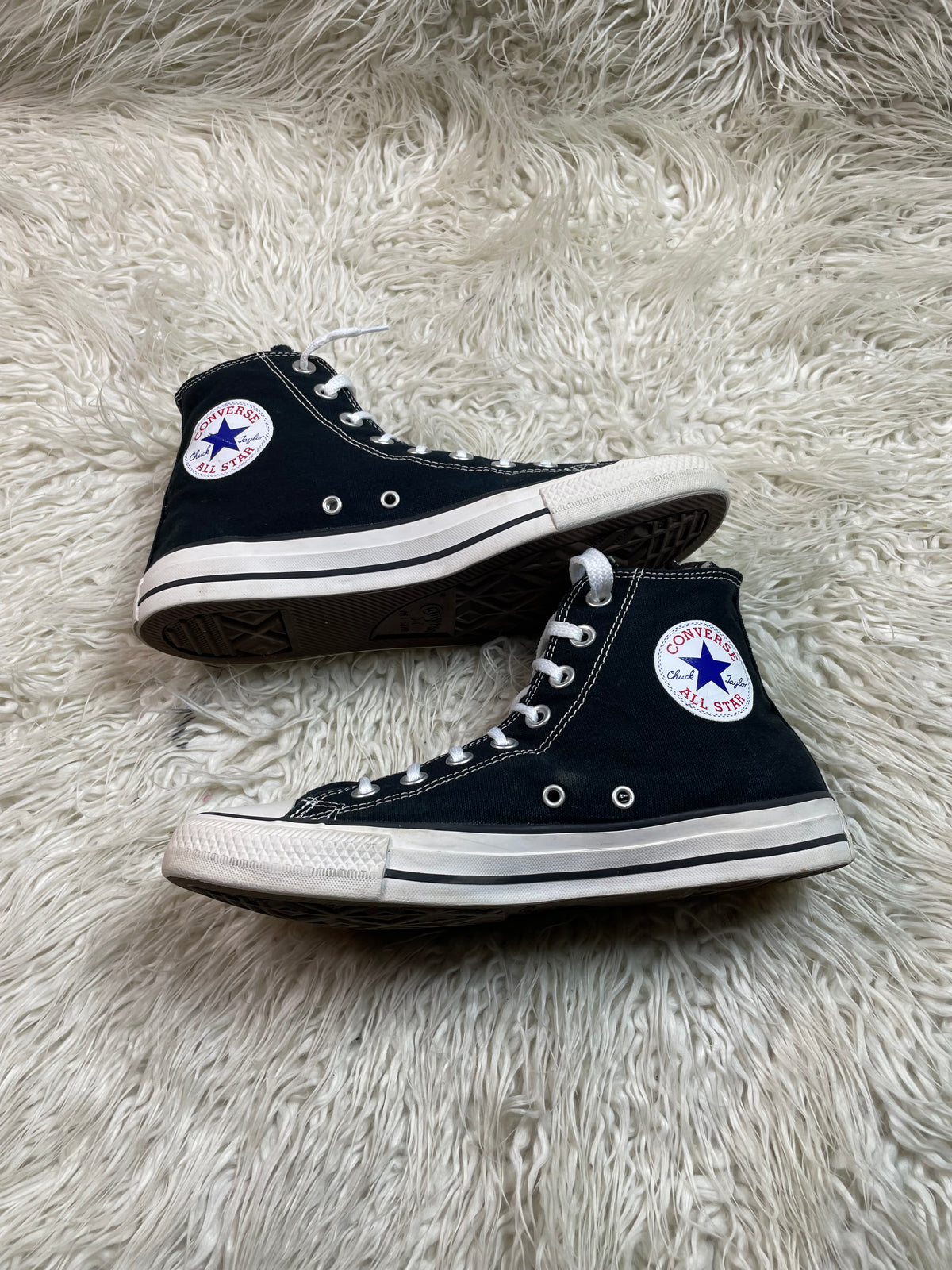 Chuck Taylor | Black & White | High top| Converse