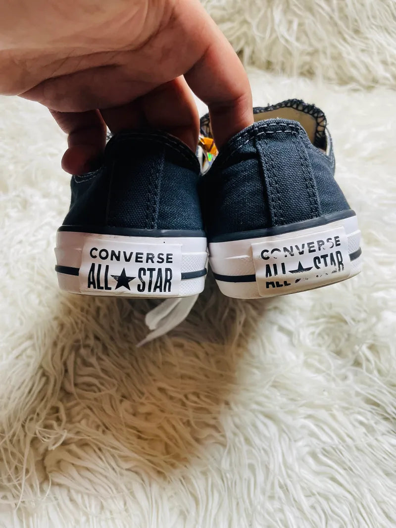 Chuck Taylor | Black & White | Lo top | Converse