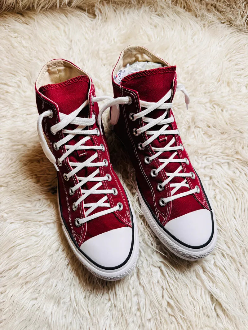 Chuck Taylor | white & Maroon | High top| Converse