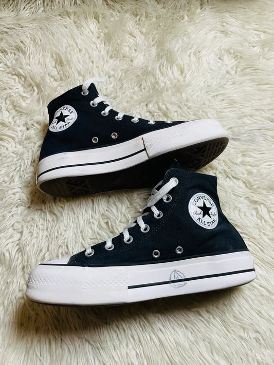 Chuck Taylor | Black & White | High top | Hi Sole