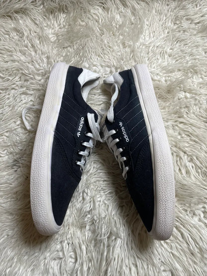 Black & White Lo Top Addias Sneakers