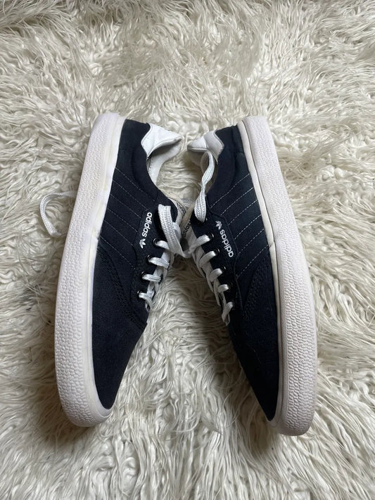 Black & White Lo Top Addias Sneakers