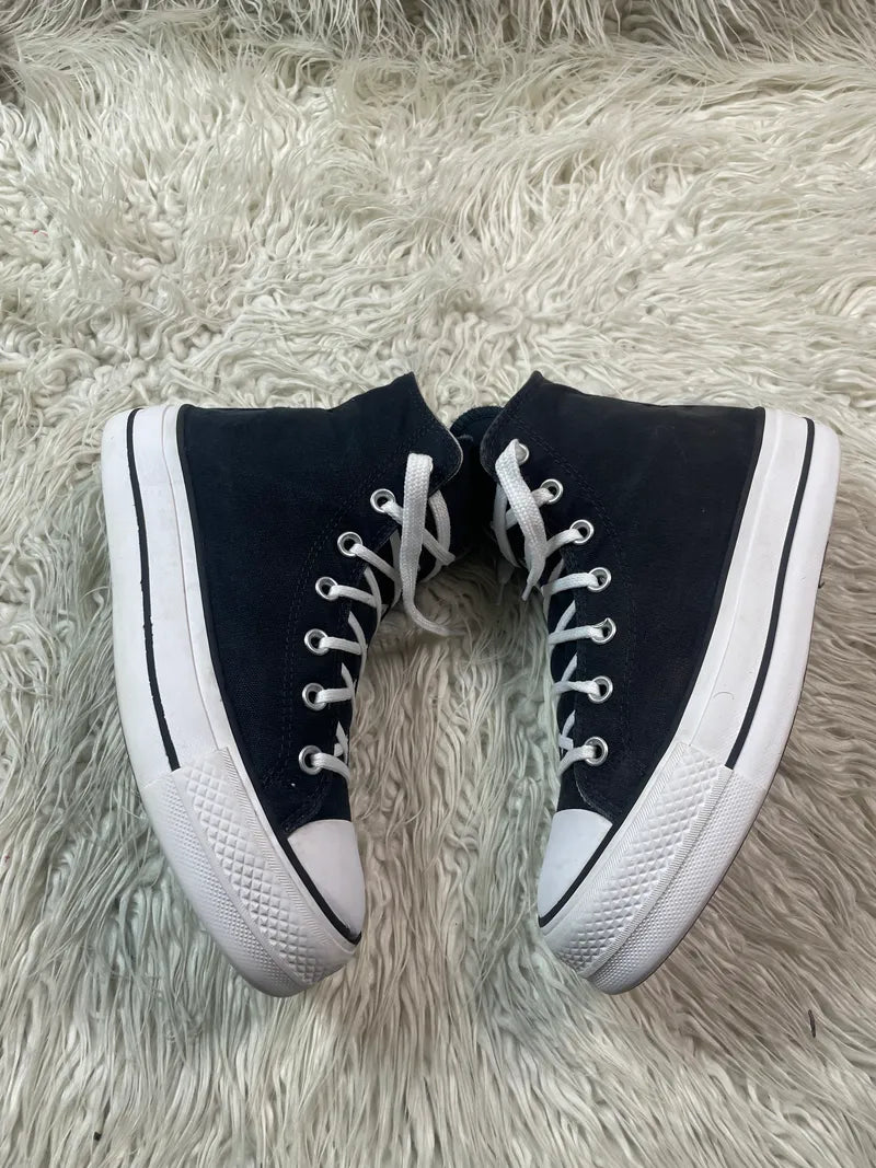 Chuck Taylor | Black & White | High top| Converse | Platforms