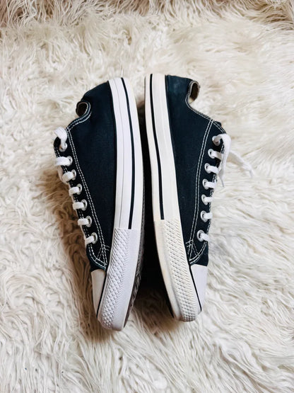 Chuck Taylor | Black & White | Lo top | Converse