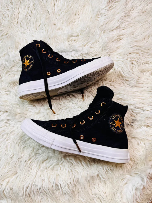 Chuck Taylor | Black & White | High top| Converse | Special Edition |