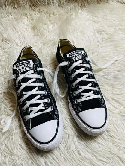 Chuck Taylor | Black & White | Lo top | Converse