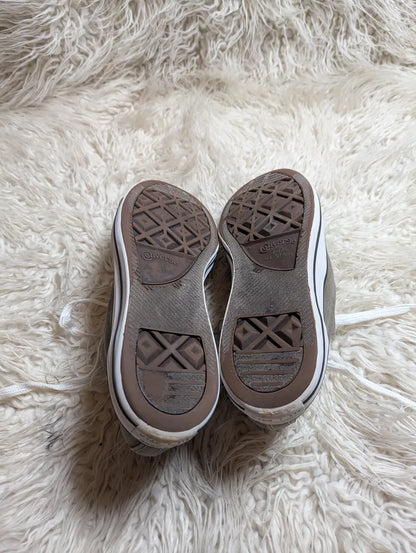 Chuck Taylor | Grey & White | Lo top | Converse