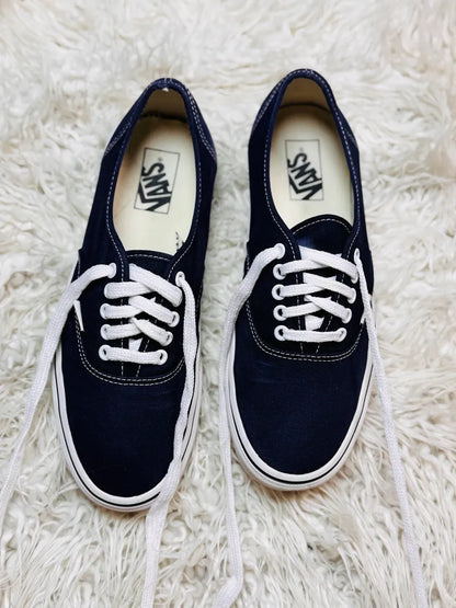 Vans Authentic | Navy Blue & White | Lo Top