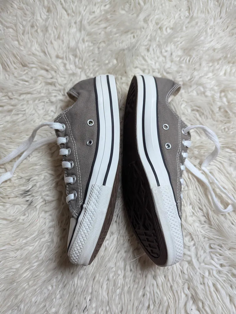 Chuck Taylor | Grey & White | Lo top | Converse