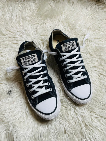 Chuck Taylor | Black & White | Lo top | Converse