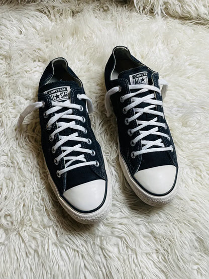 Chuck Taylor | Black & White | Lo top | Converse