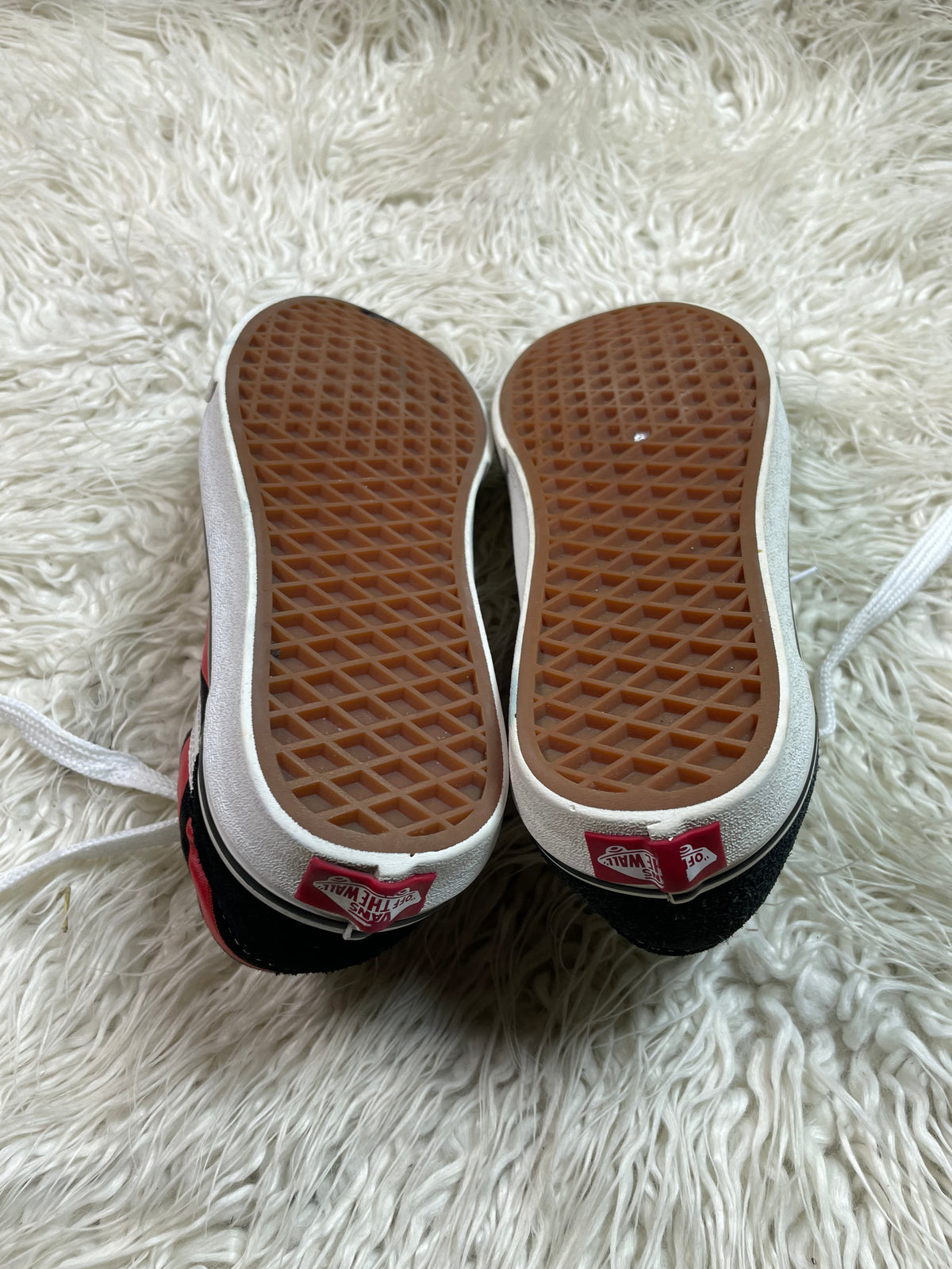 Vans old skool hell fire