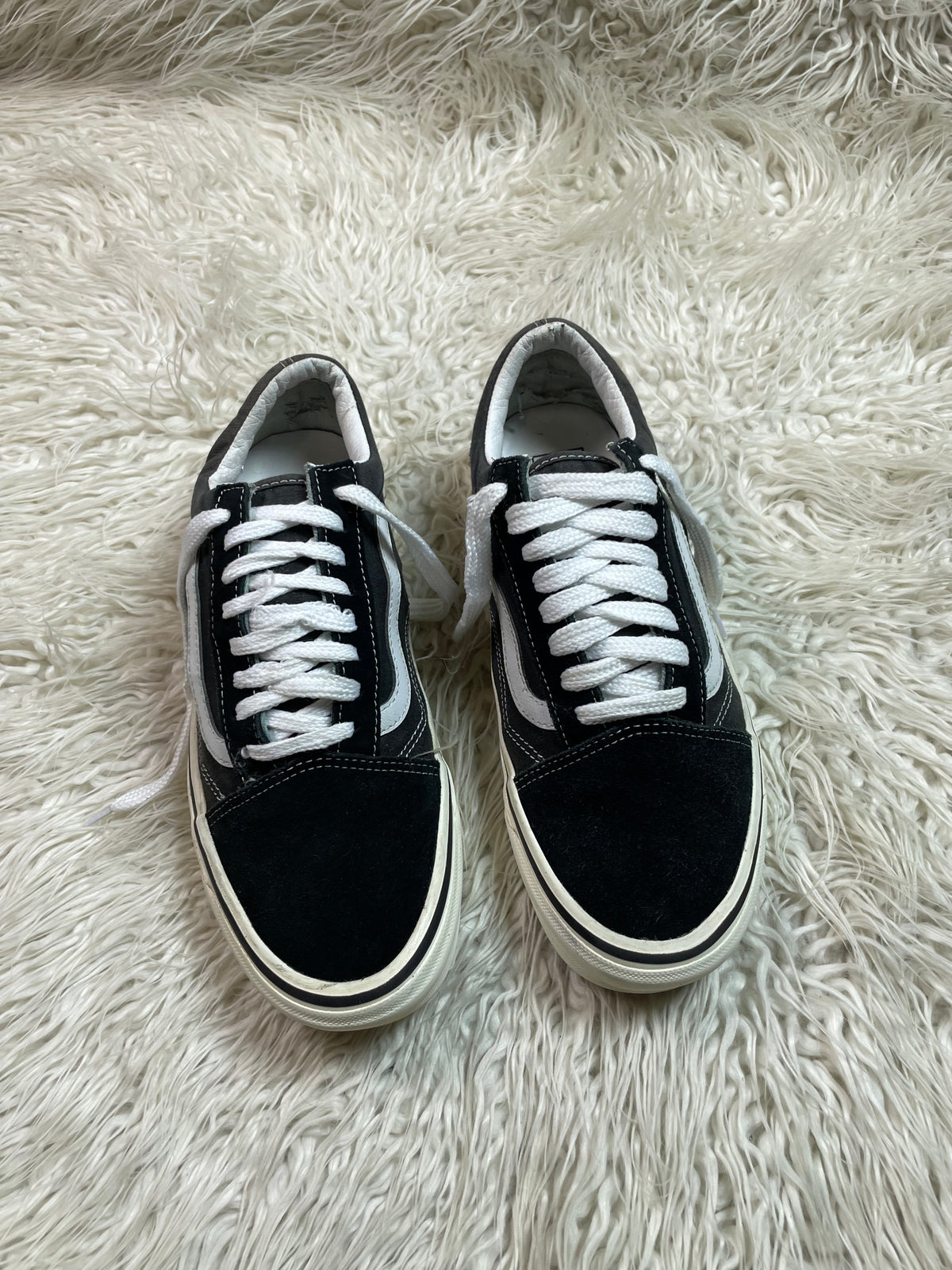 Vans | Black & White | Lo Top | Old Skool
