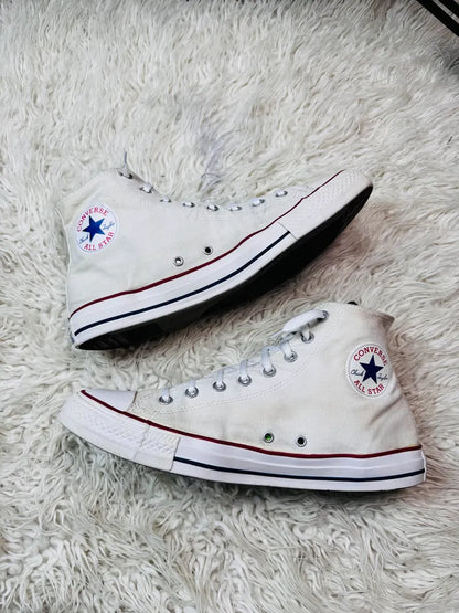 Chuck Taylor | White | High Top | Converse