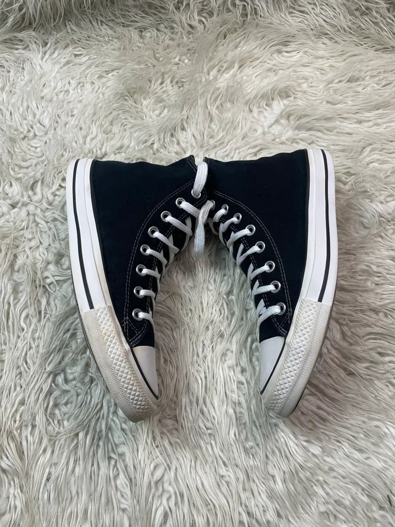 Chuck Taylor | Black & White | High top| Converse