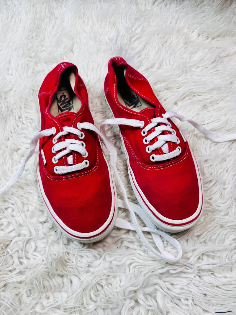 Vans Authentic | Red & White | Lo Top