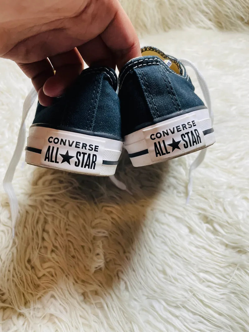 Chuck Taylor | Black & White | Lo top | Converse