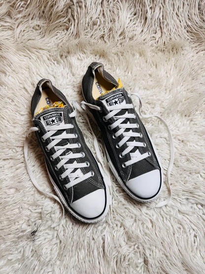 Chuck Taylor | Grey & White | Lo top | Converse