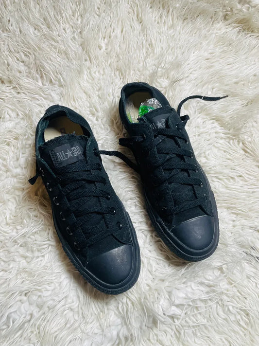 Chuck Taylor | Black | Lo top | Converse