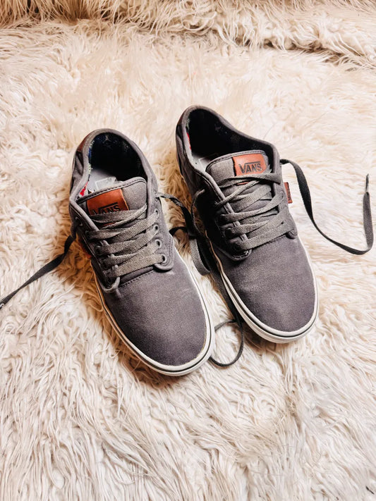 Vans | Grey & White | At Wood