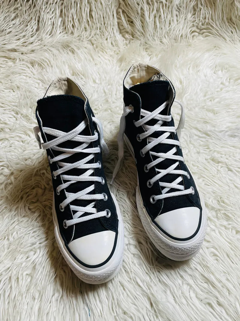 Chuck Taylor | Black & White | High top | Hi Sole